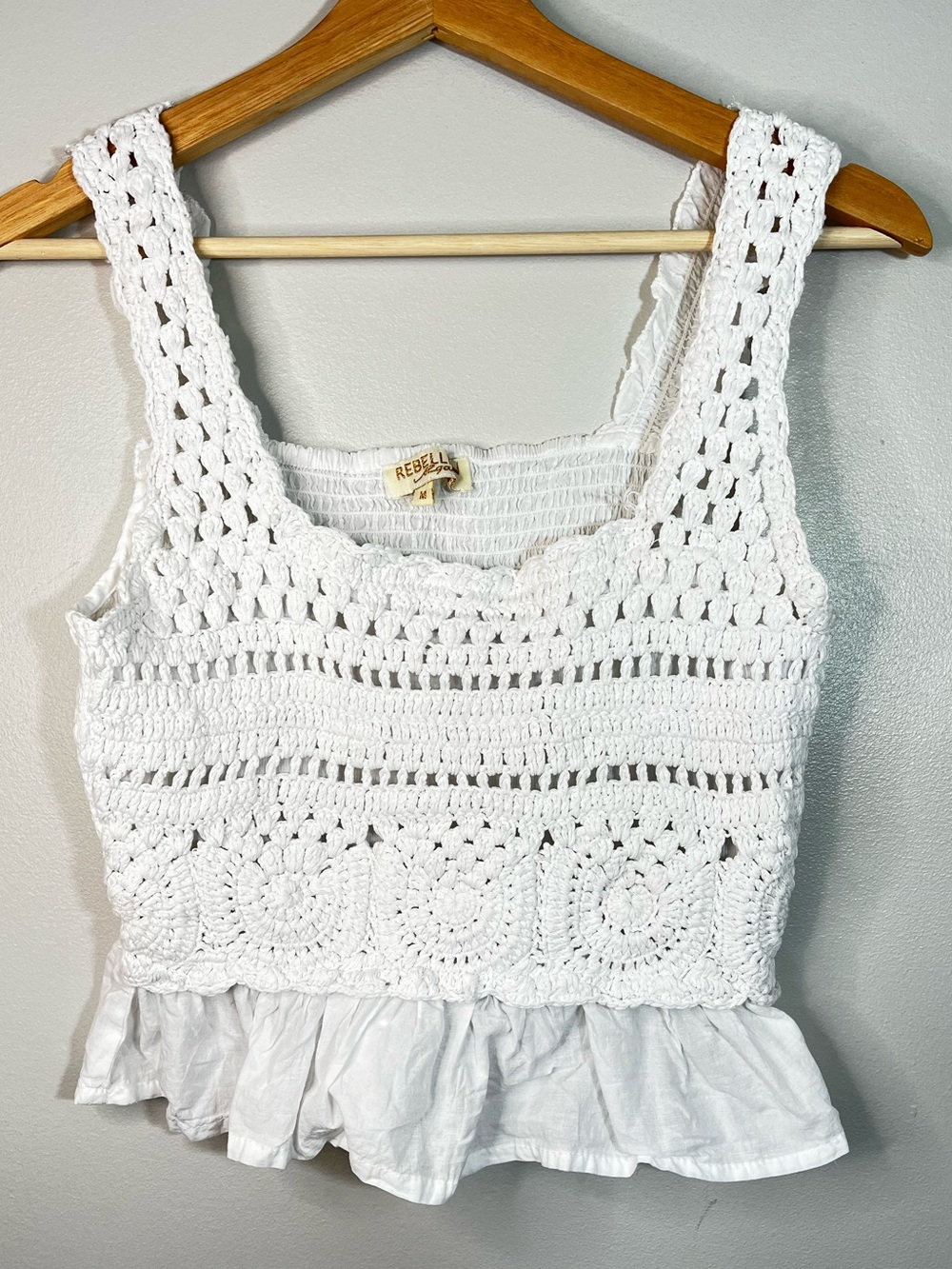 Rebellion Again White Cotton Boho Crochet Knit Peplum Tank Top Women’s Medium